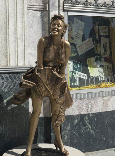 Statue seen in hollywood-A Monument To Entertainment Evolution